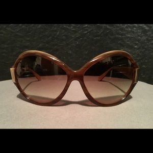 Oliver People’s sunglasses designer